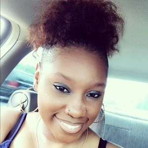 Meet your Posher, Jacquelyn